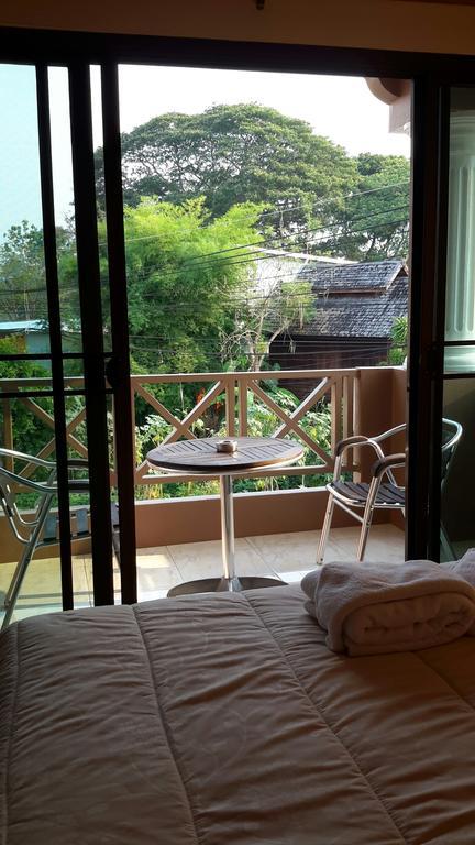 Donchai House Guest House& Cafe Chiang Mai Buitenkant foto