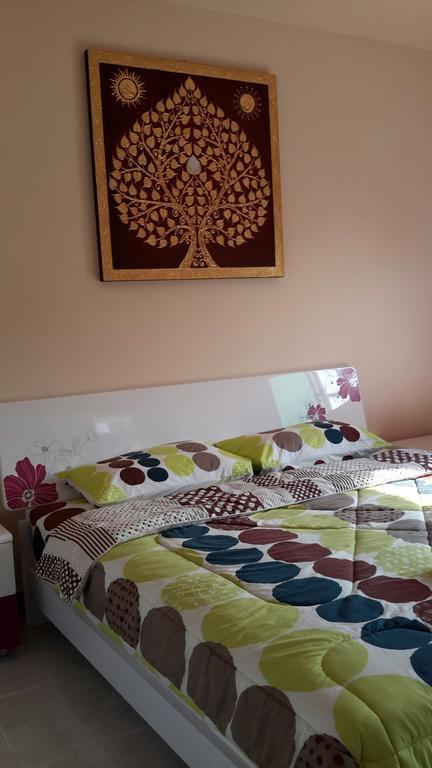 Donchai House Guest House& Cafe Chiang Mai Buitenkant foto
