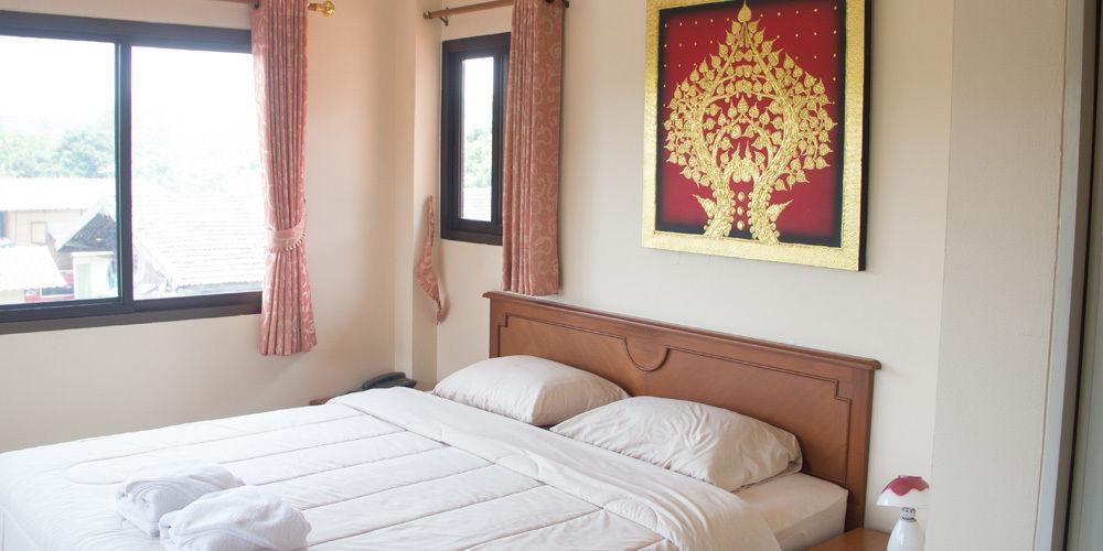 Donchai House Guest House& Cafe Chiang Mai Buitenkant foto