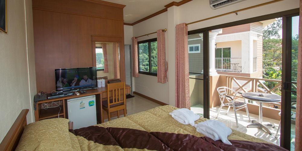 Donchai House Guest House& Cafe Chiang Mai Buitenkant foto