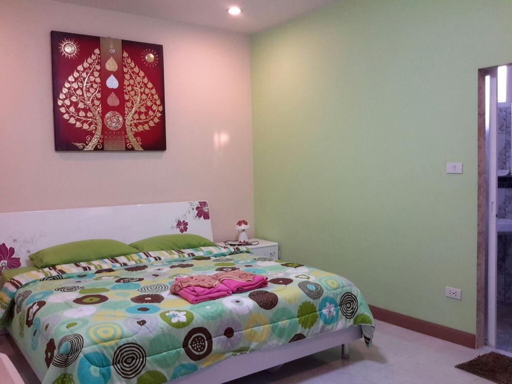 Donchai House Guest House& Cafe Chiang Mai Buitenkant foto