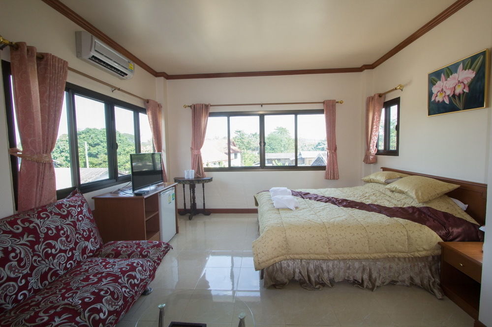Donchai House Guest House& Cafe Chiang Mai Buitenkant foto