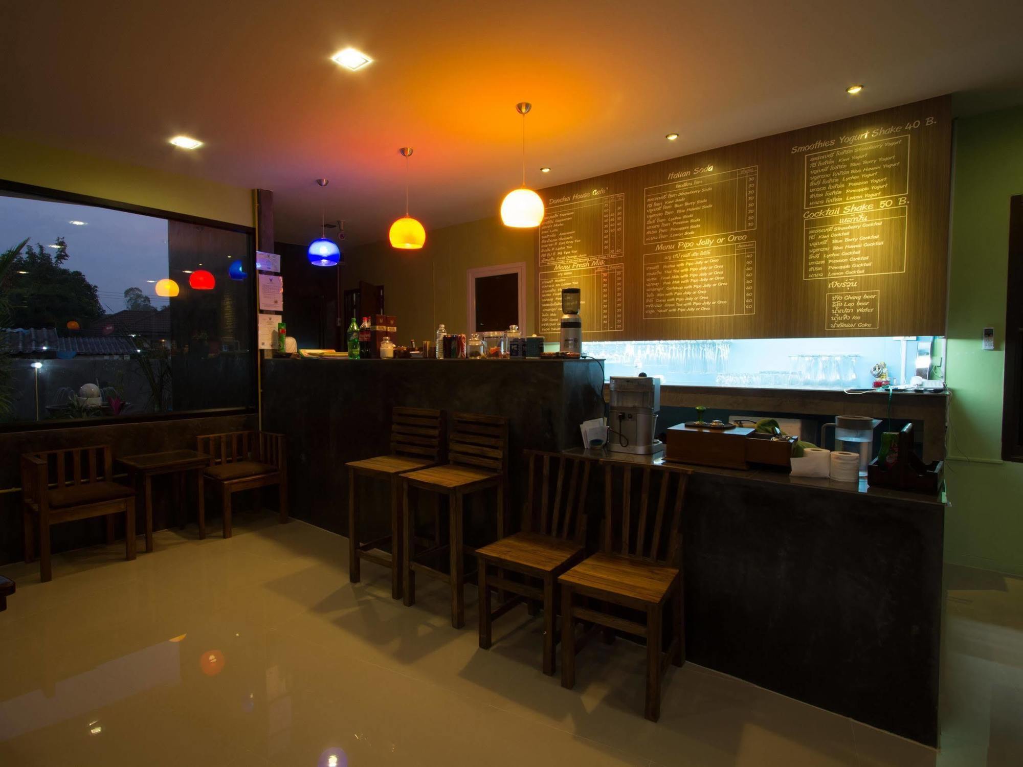 Donchai House Guest House& Cafe Chiang Mai Buitenkant foto