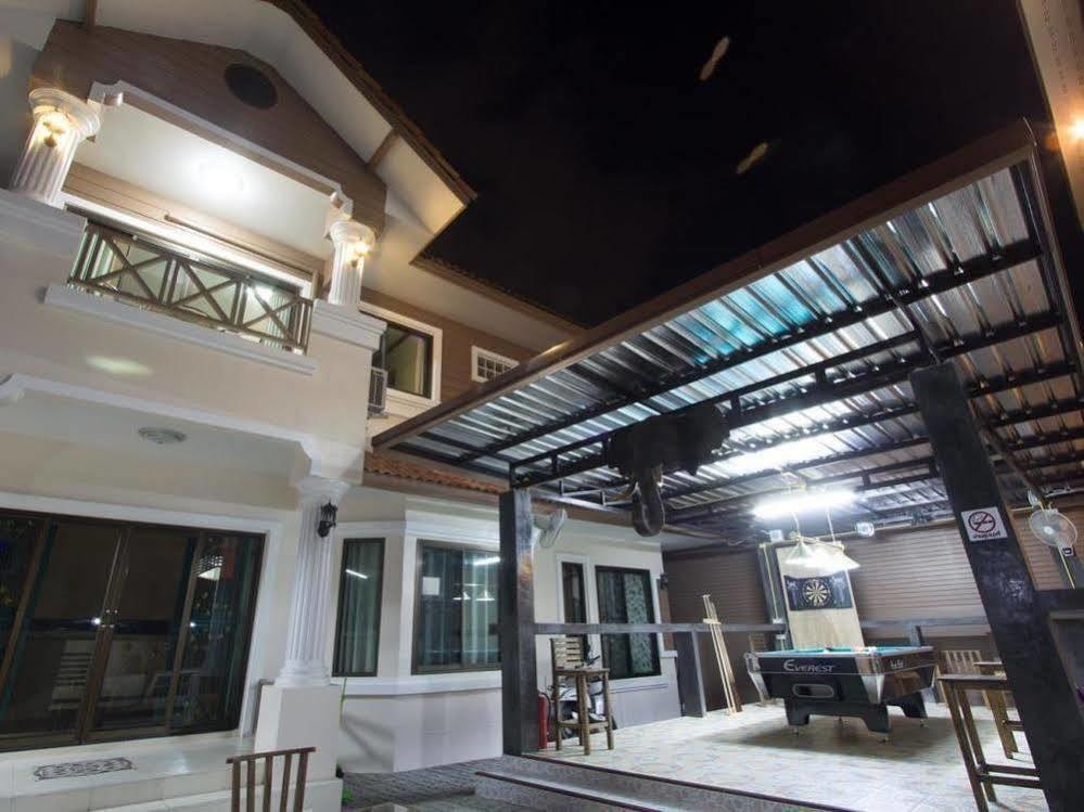 Donchai House Guest House& Cafe Chiang Mai Buitenkant foto