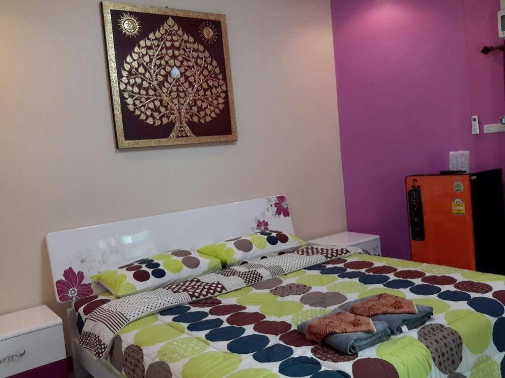 Donchai House Guest House& Cafe Chiang Mai Buitenkant foto